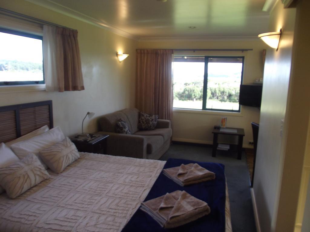 The Little Farm Coromandel Hotel ภายนอก รูปภาพ