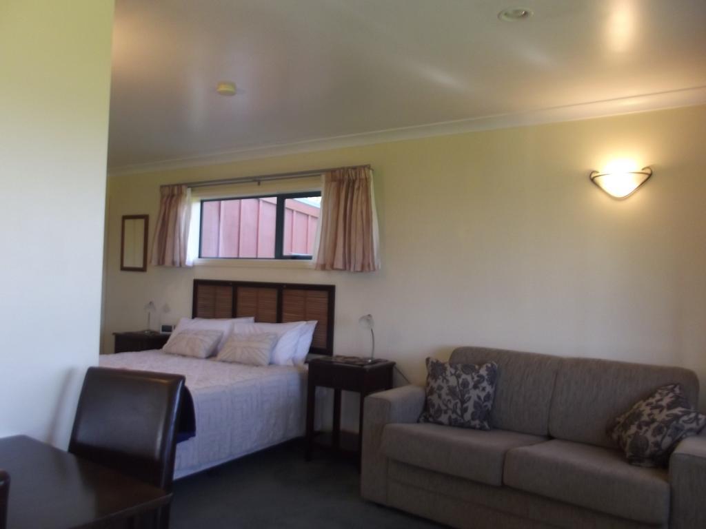 The Little Farm Coromandel Hotel ภายนอก รูปภาพ