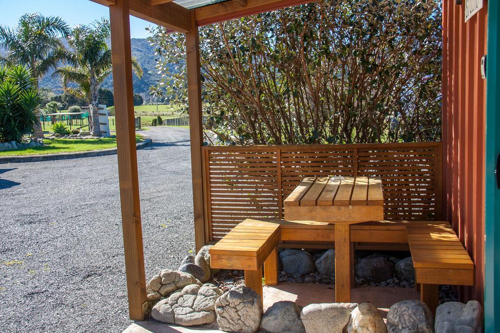 The Little Farm Coromandel Hotel ภายนอก รูปภาพ